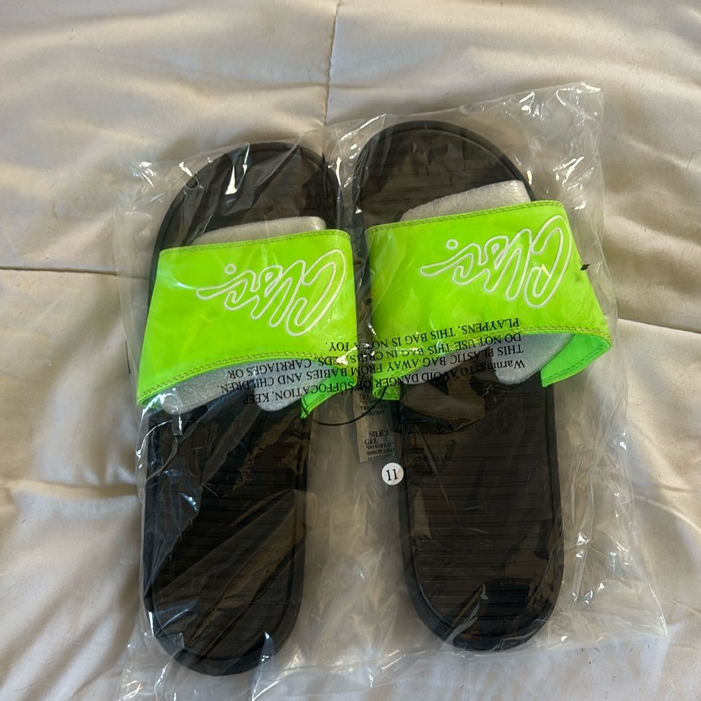 🚨🚨CLSC MENS SLIDES SIZE 11🚨🚨